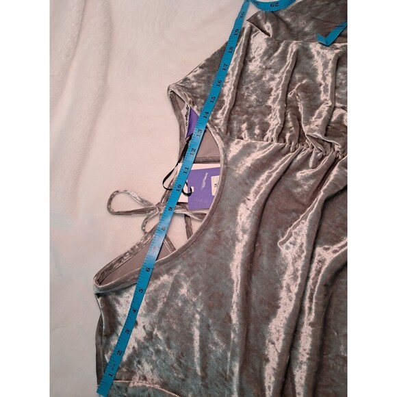 Future Collective Silver Velvet Ruched Long Sleeve Open Back Dress Size 3X NWT - Picture 10 of 16
